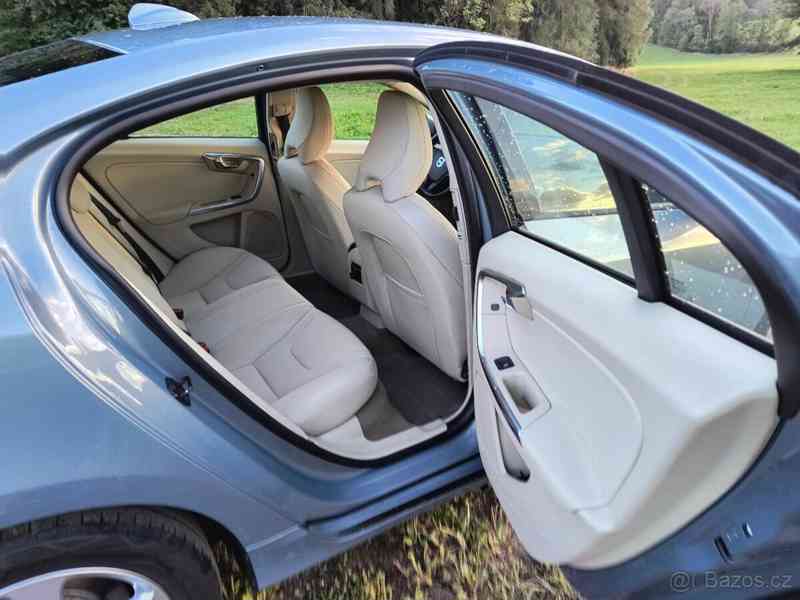 Volvo S60 - foto 14