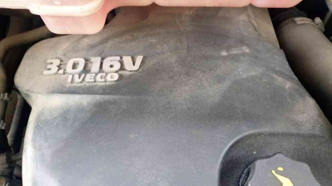 3.5t/5t Iveco 7míst +HR naviják valník tupláky tažné - foto 12