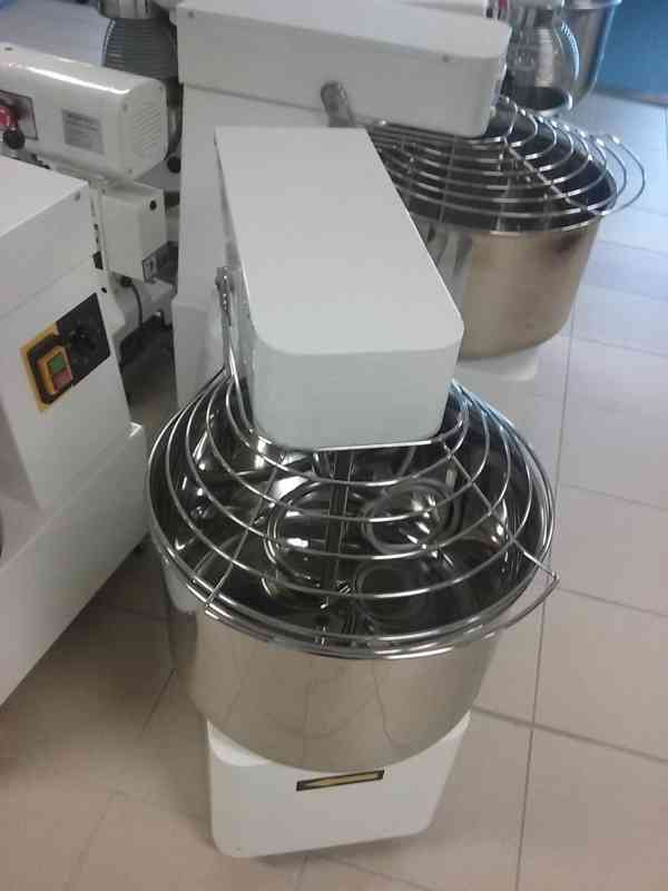 Pizza hnětač 22 L / 16 Kg - foto 2