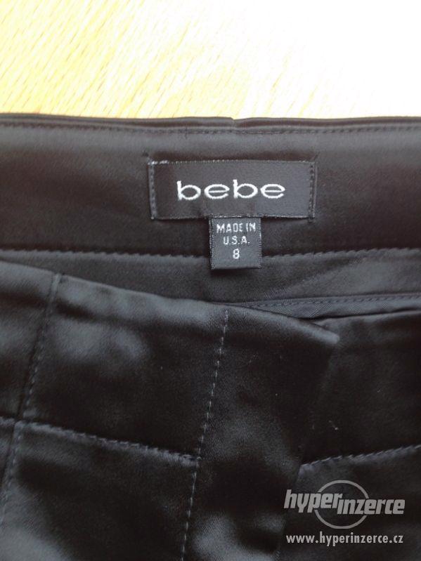 Elegantní značkové kalhoty BEBE - foto 3