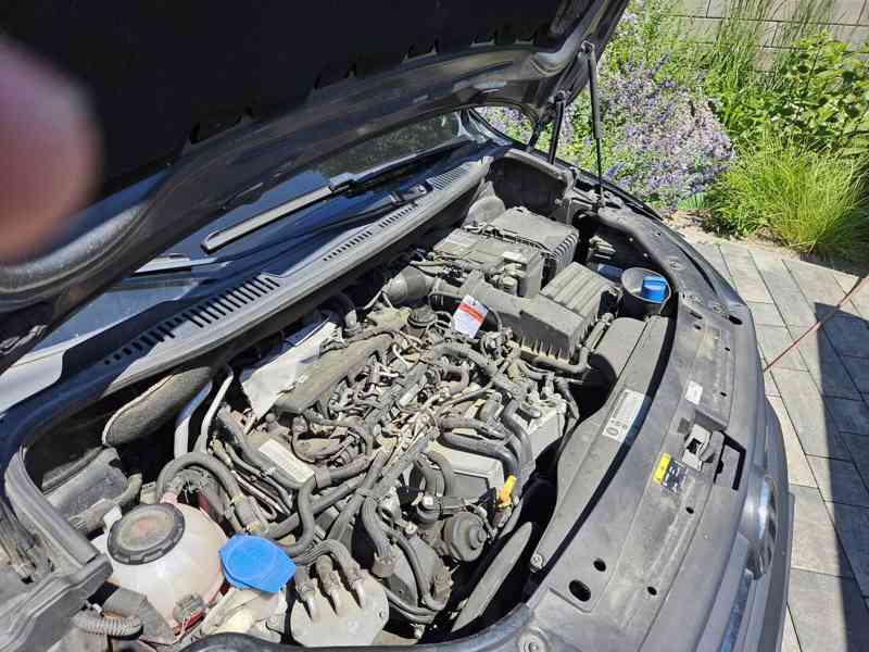 WV Caddy Maxi 2.0 TDI - foto 8