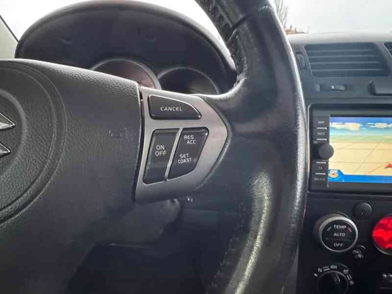 Suzuki Grand Vitara 2.4i Club AUT. benzín 124kw - foto 23