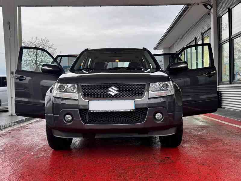 Suzuki Grand Vitara 2.4i Club AUT. benzín 124kw - foto 15
