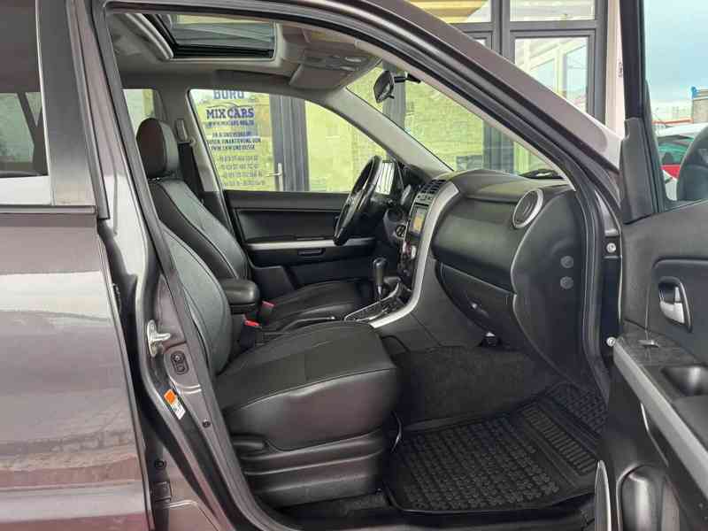 Suzuki Grand Vitara 2.4i Club AUT. benzín 124kw - foto 13