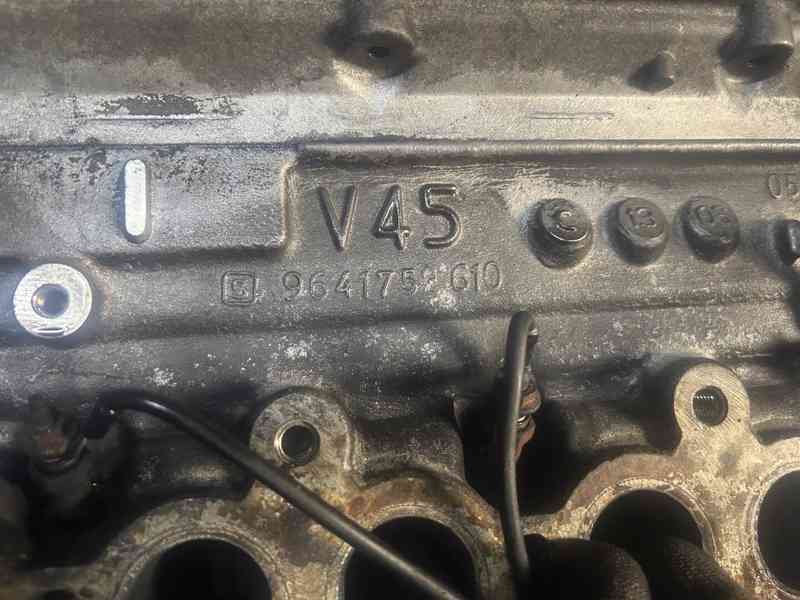 Hlava 2,0 HDI 100KW RHR RH01 Peugeot Citroen Ford - foto 3