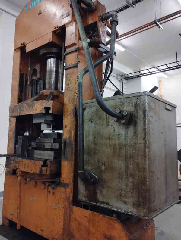 Použitý hydraulický lis LB 150, r. v. 1952 - foto 9
