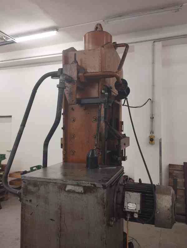 Použitý hydraulický lis LB 150, r. v. 1952 - foto 13