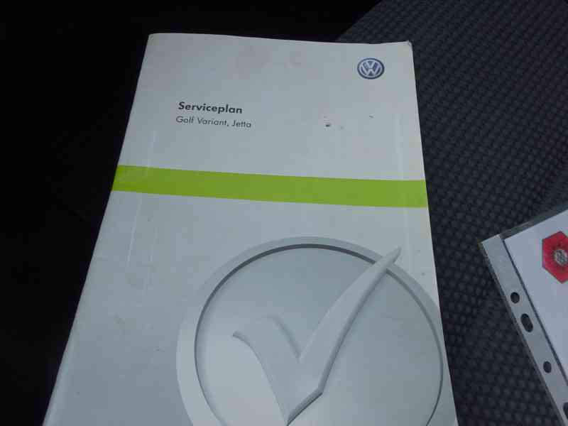 VW Golf 1.6 TDI Variant r.v.2010 (77 kw) serviska - foto 20
