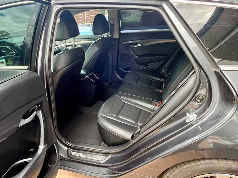 Hyundai i40, 100 kW, 1,7 crdi, r.v. 2013 - foto 9