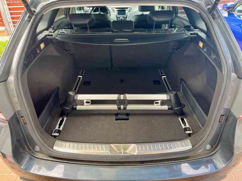 Hyundai i40, 100 kW, 1,7 crdi, r.v. 2013 - foto 8