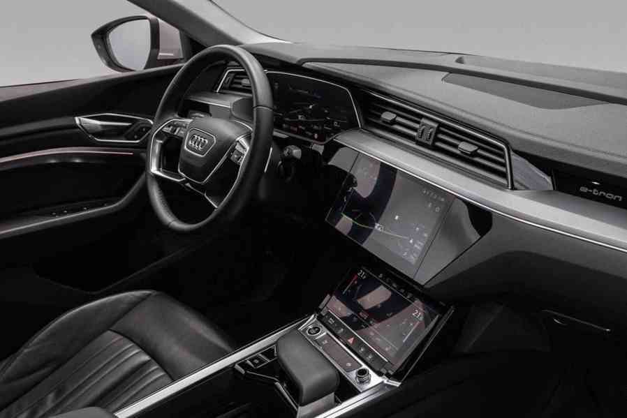 Audi e-tron 55  - foto 26