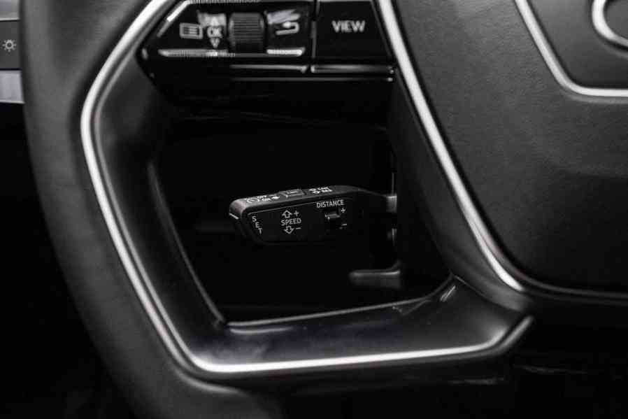Audi e-tron 55  - foto 14