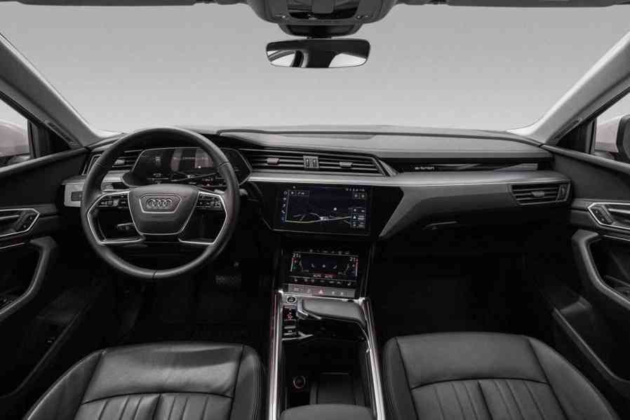 Audi e-tron 55  - foto 11