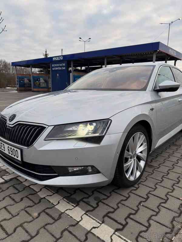 Škoda Superb 1,8   3 Laurin&Klement 2017 - foto 8