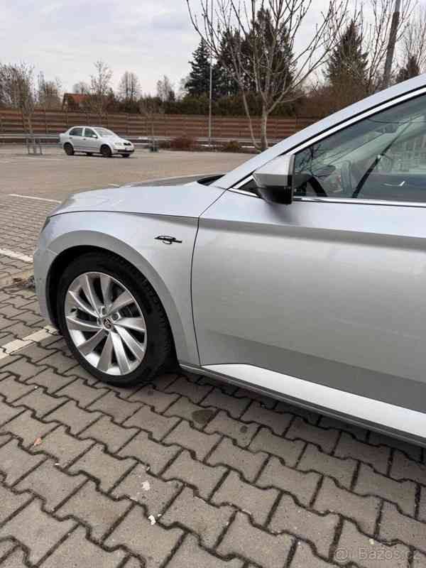 Škoda Superb 1,8   3 Laurin&Klement 2017 - foto 10