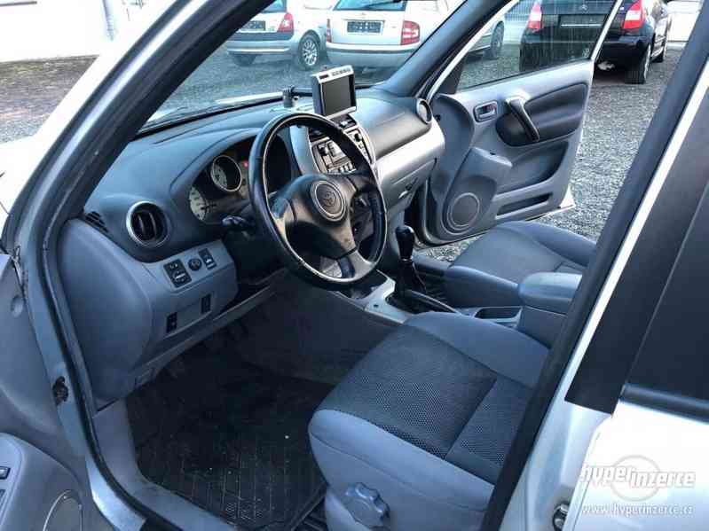 Toyota RAV 4 2.0 Special 4X4 110kW - foto 10