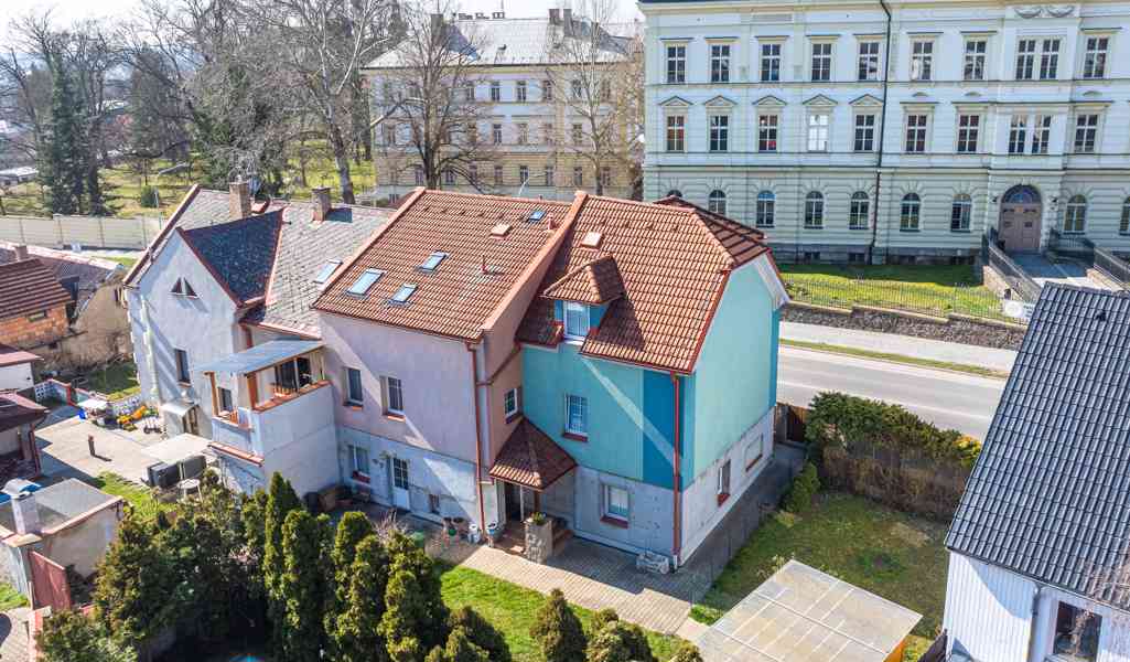 Pronájem slunného bytu 1+kk v cihlovém domě, 35 m2, Kosmonos - foto 8