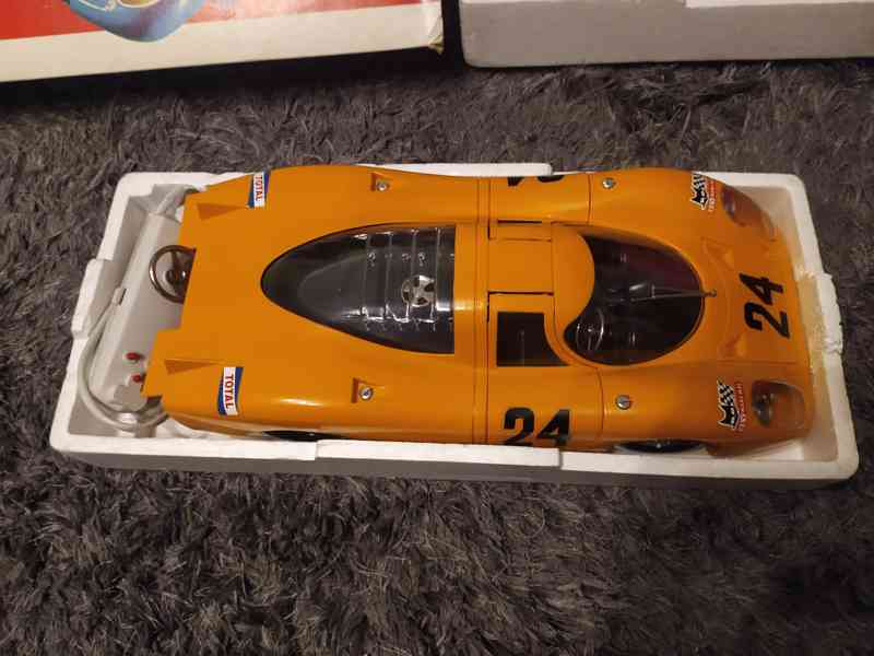 Staré Porsche 917 - foto 2