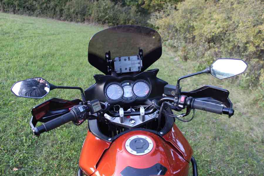 Suzuki DL 650 V-Strom - foto 19