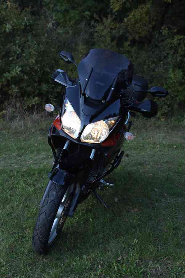 Suzuki DL 650 V-Strom - foto 4