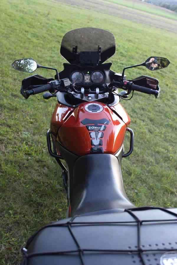 Suzuki DL 650 V-Strom - foto 6