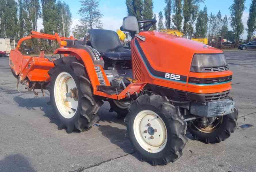 Traktor Kubota B52 - foto 5