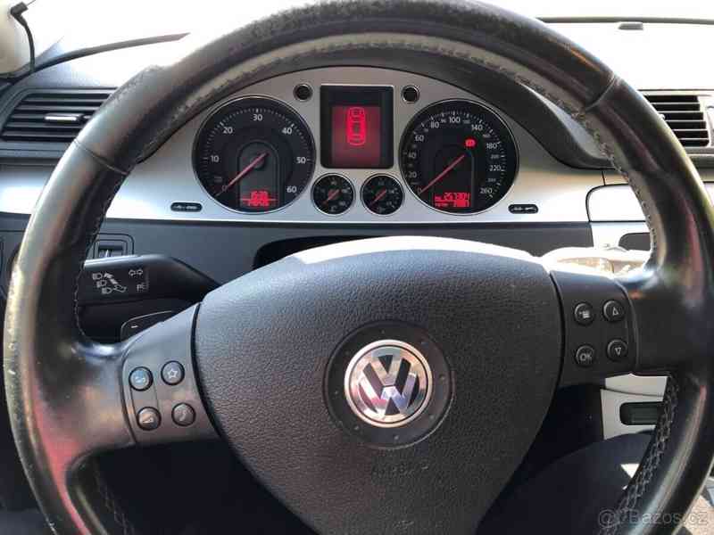 Volkswagen Passat 2,0   B6 TDI • 125 kW • 2007 - foto 16