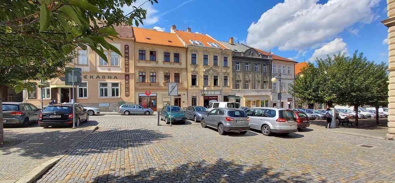 Pronájem obchodních prostor v centru Kutné Hory - foto 7