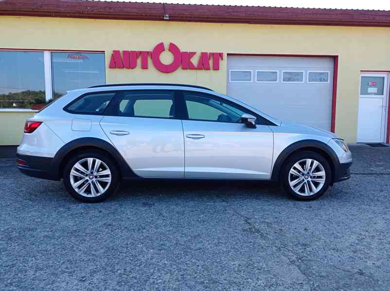 Seat Leon 1.6 TDI 4Drive/X-Perience/1Maj - foto 2