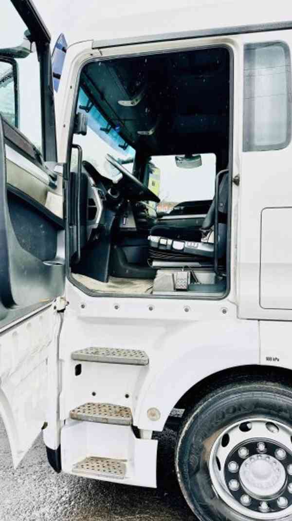 Eur4 valník 6x2 MAN +ruka HMF 12tm / 12m dosah HR - foto 11