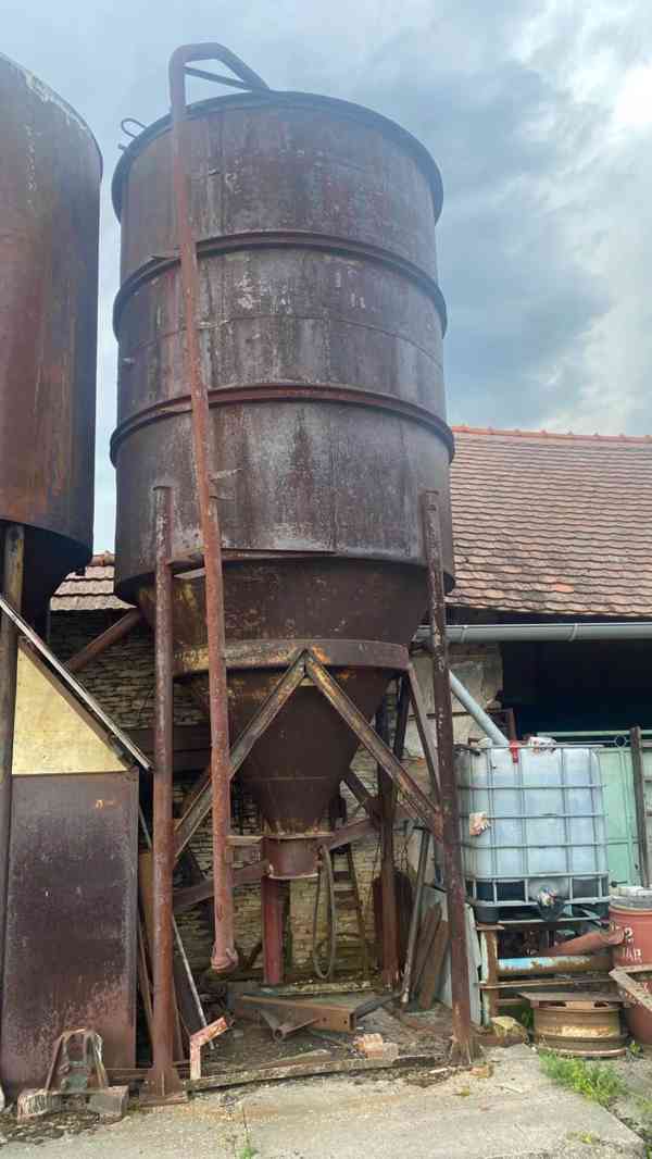 Silo na obilí - foto 2