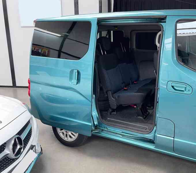 Nissan NV200 - 1,5d Evalia Premium 66kw - foto 12