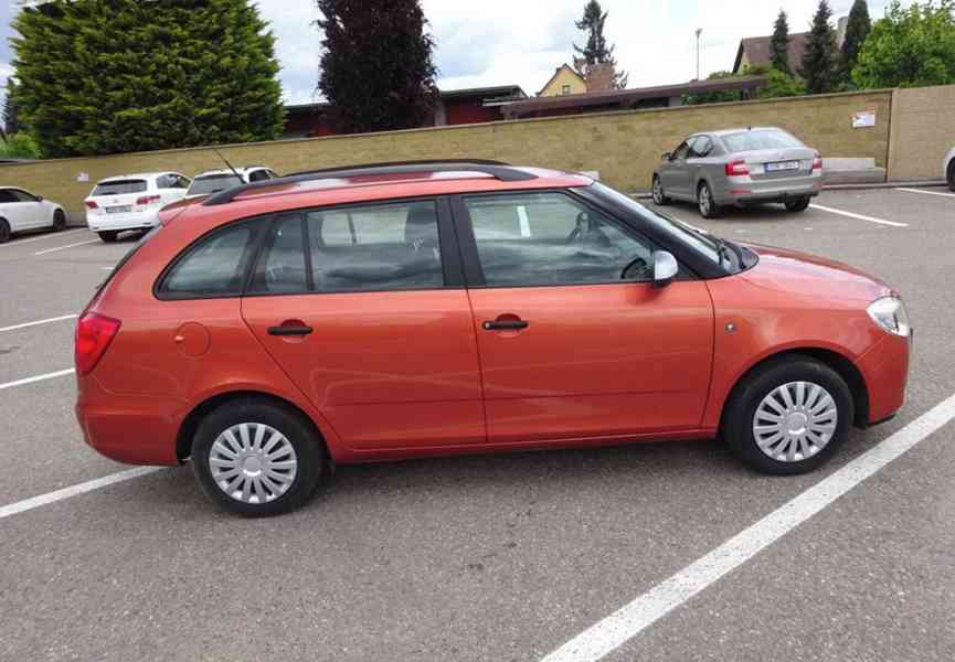 Škoda Fabia 1.2i Combi r.v.2009 1.Majitel stk:5/2028 - foto 3