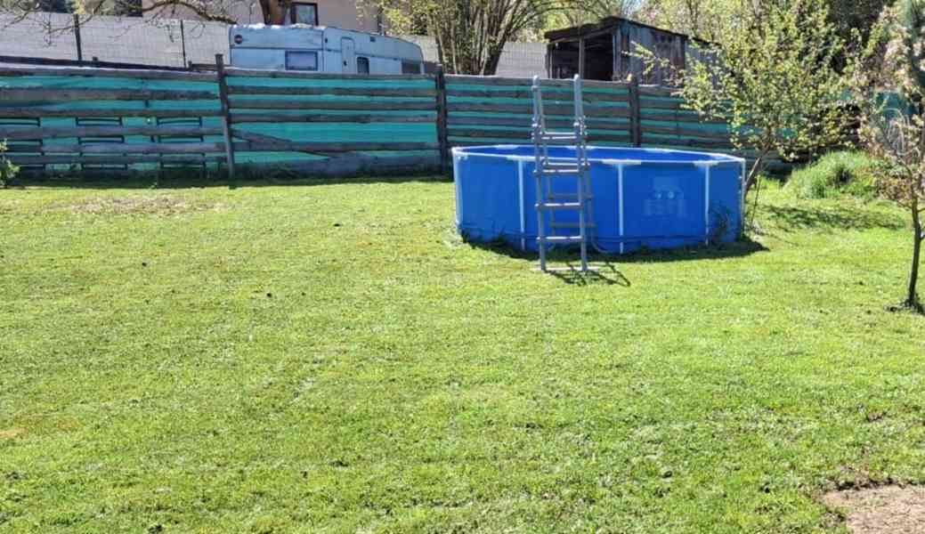 Pronájem části zahrady s bazénem v Rokycanech  - foto 2