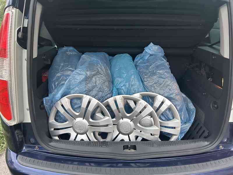 Škoda Roomster 1.6 77kW - foto 5