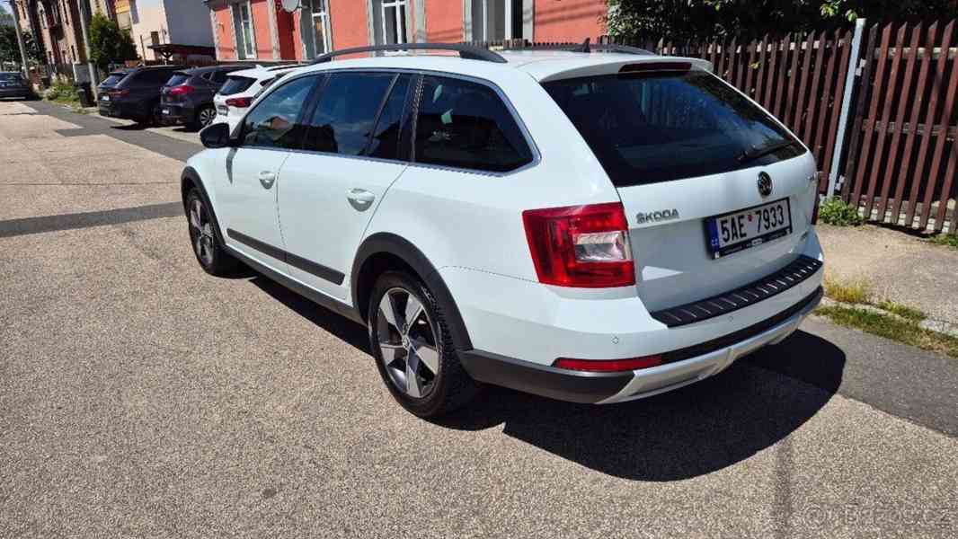 Škoda Octavia 2,0   135 kW, DSG, r.v.2016, bílá - foto 4