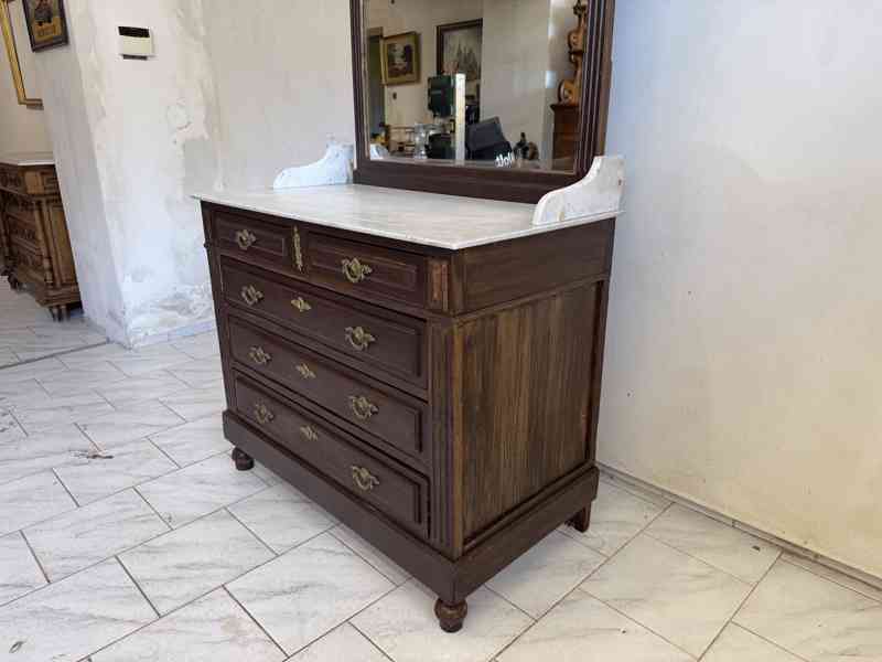 Starožitná toaletní komoda  - foto 2