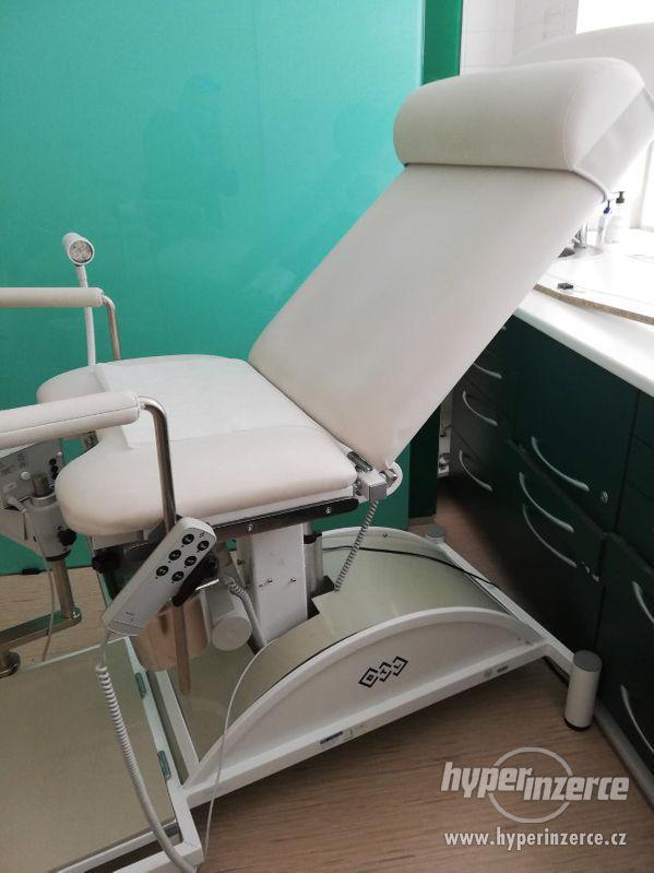 gynekologické křeslo BTL-1500, 3 mot. + kolposkop BTL KAPS - foto 1