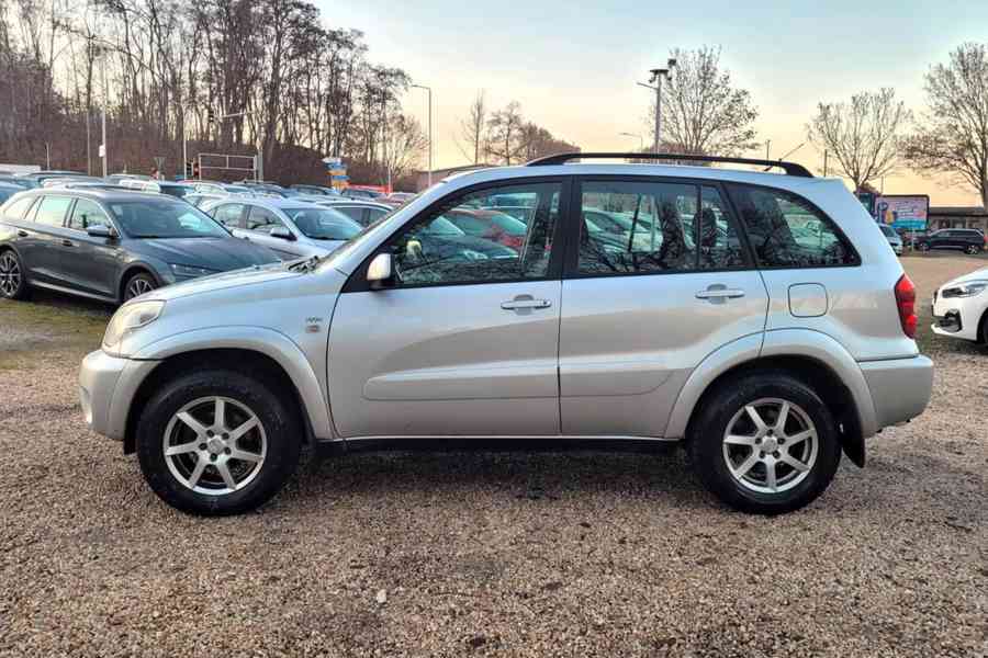 Toyota RAV4 2.0i Sol benzín 110kw - foto 3
