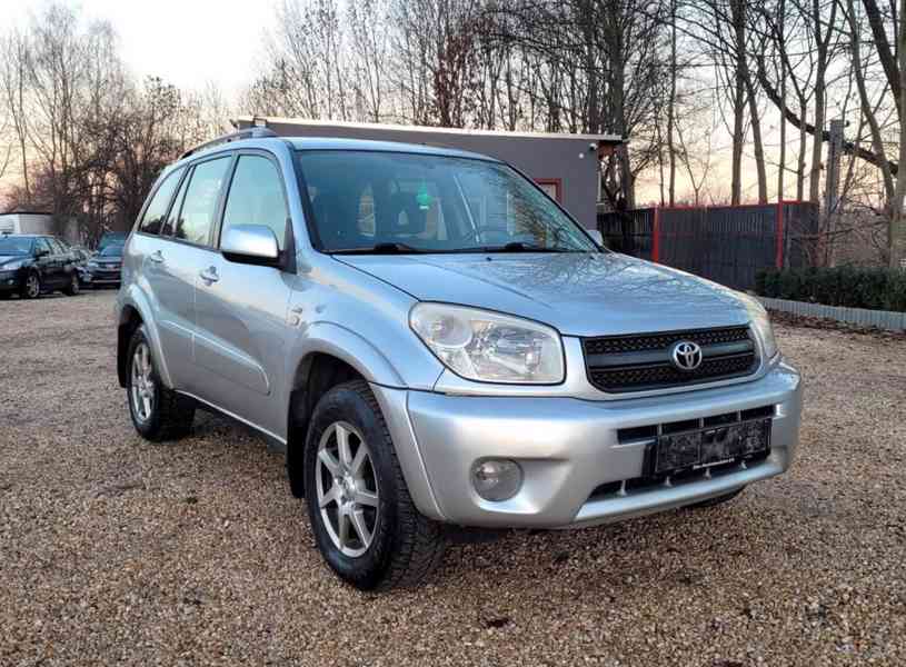 Toyota RAV4 2.0i Sol benzín 110kw - foto 1