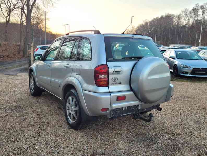 Toyota RAV4 2.0i Sol benzín 110kw - foto 4