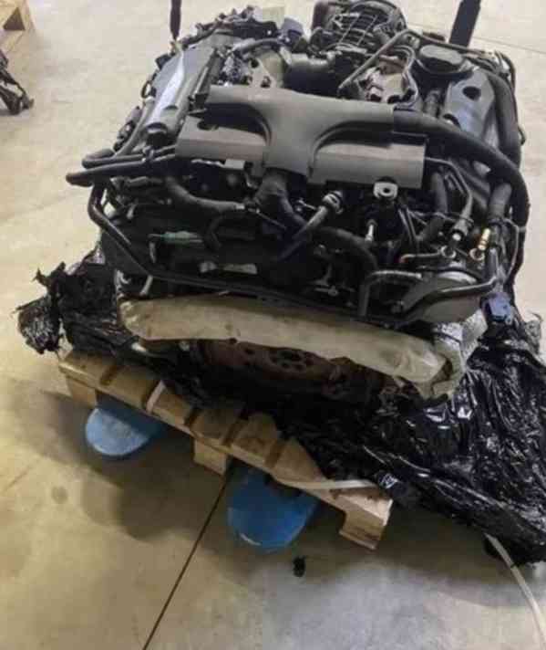 Motor pro Range Rover 3.0d 306DT - foto 1