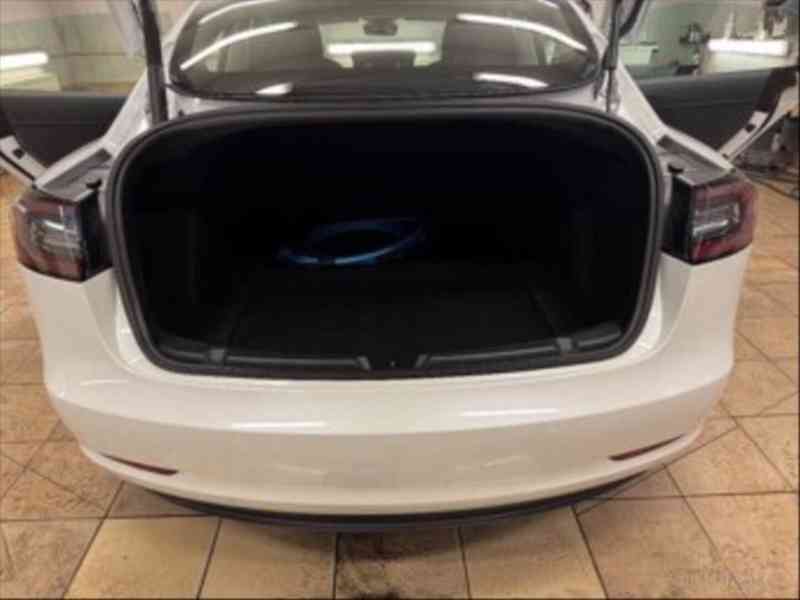 Tesla Model 3 Performance (Po-facelift 2021) - foto 11