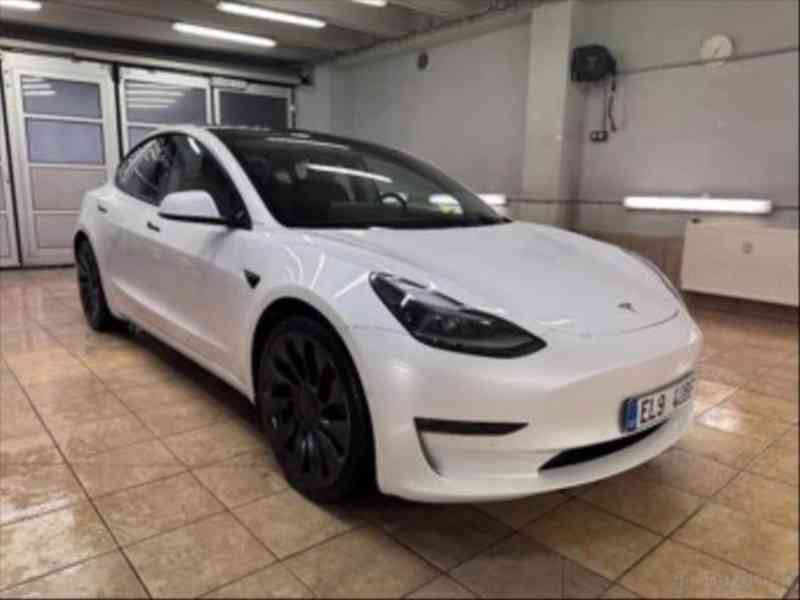 Tesla Model 3 Performance (Po-facelift 2021) - foto 6