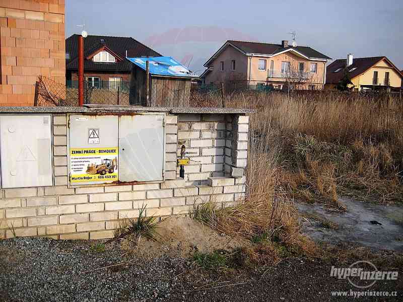 pěkný pozemek v blízkosti Klánovického lesa 713 m2 Úvaly - foto 3