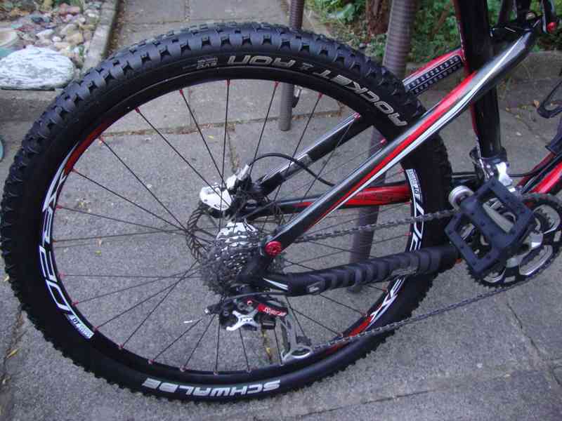 Kolo Scott Spark 20 MTB XC FS celokarbon super stav - foto 20