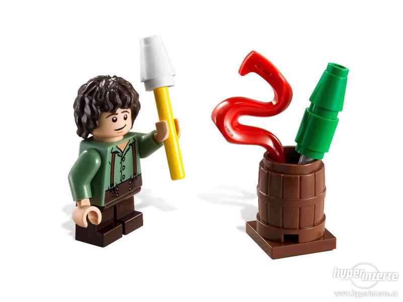 LEGO 9469 Pán prstenu - Gandalf přijíždí  - foto 4