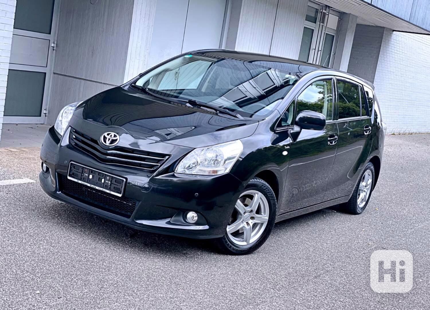 Toyota Verso 1.8i 7míst benzín 108kw - foto 1