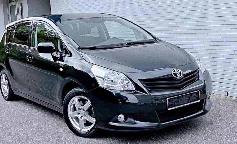 Toyota Verso 1.8i 7míst benzín 108kw - foto 8
