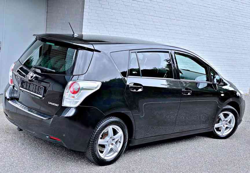 Toyota Verso 1.8i 7míst benzín 108kw - foto 4